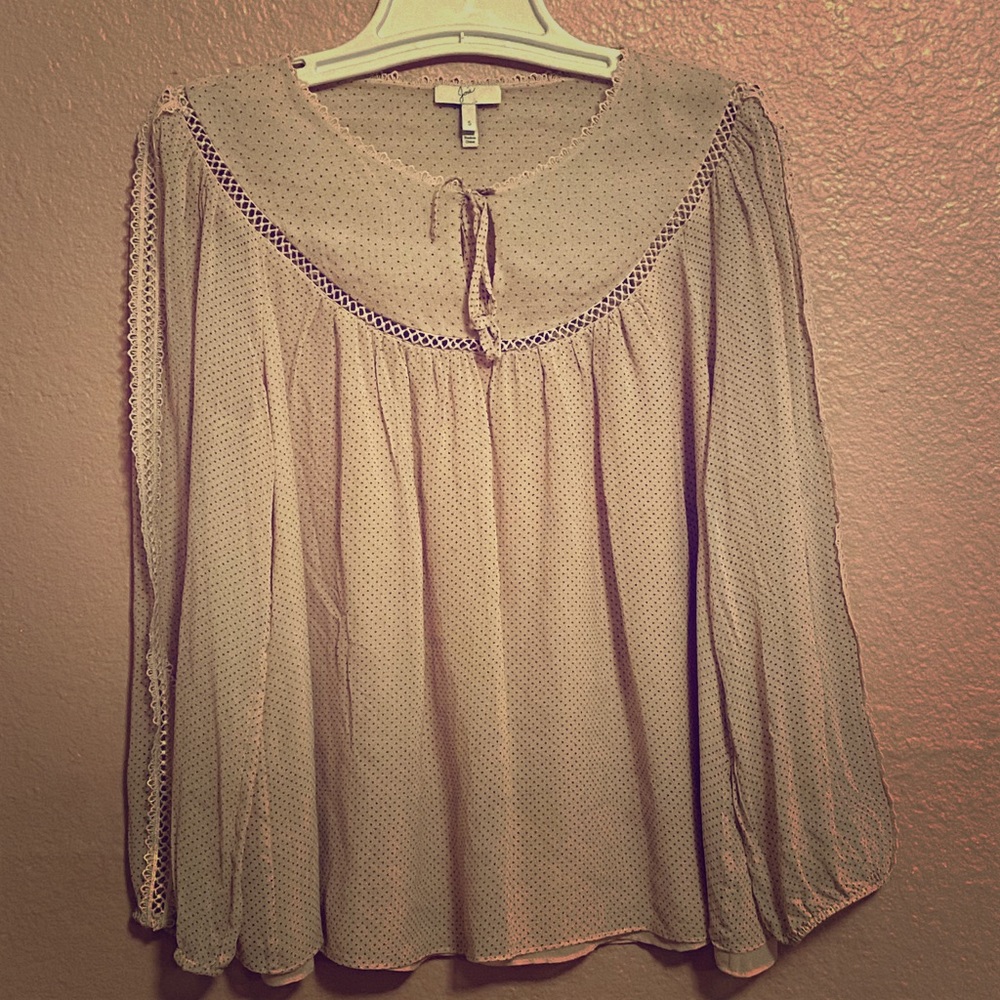 Light pink top